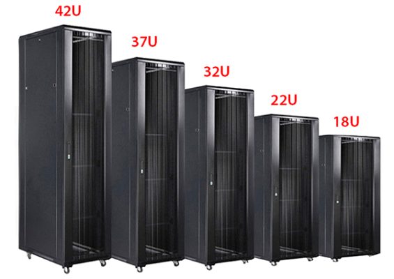 cac-loai-tu-rack-mang-data-center.jpg